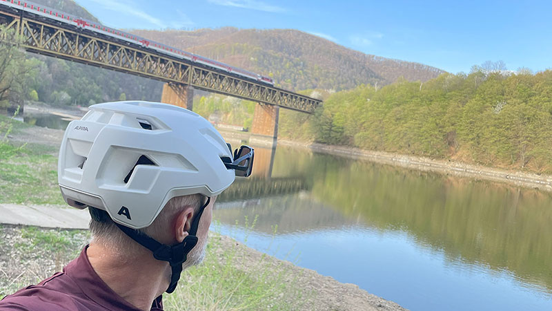 Prilba Alpina Taunus Gravel MIPS – Recenzia