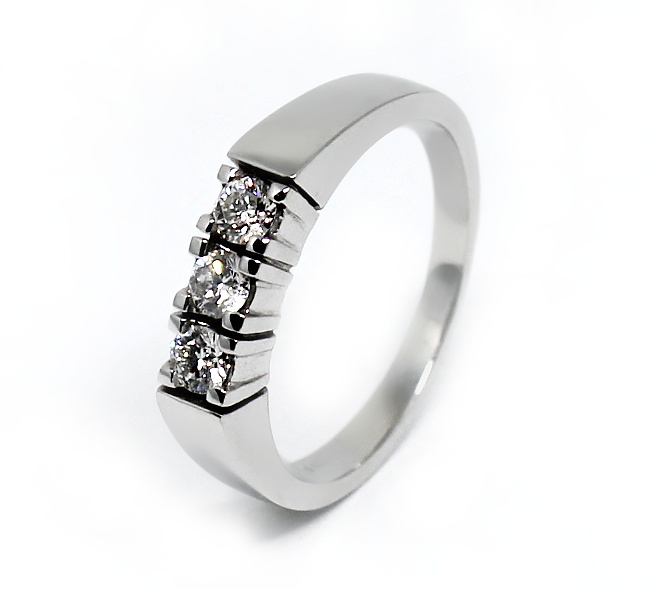 Alo zásnubní diamantový prsten 11/2240743B Velikost a váha prstenu: 56