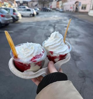 Pátek - Tiramisu a Horké maliny vyprodáno! 🔥❤️ Tvůj dnešní obrovský zájem o zamilované novinky nás překvapil a vše se Ti...