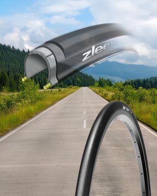 Zleen Taipan – your allround competition road tire. Engineered for both dry and wet roads: fine-deep shoulder pattern...