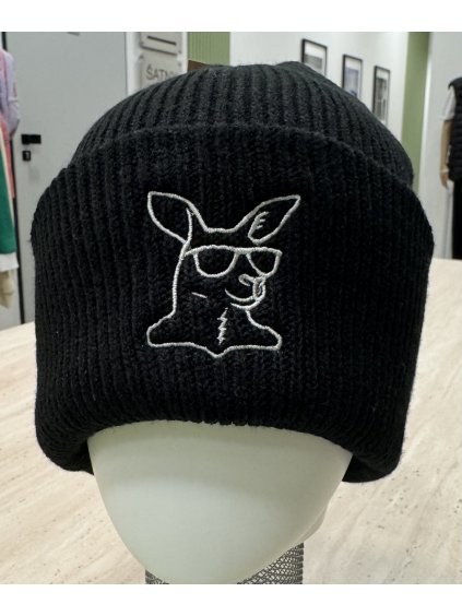 Čepice černá - výšivka klokan šedá