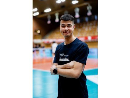 Final 4 ČB semifinále ženy merch 02