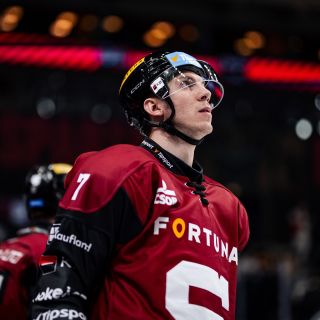 Rudé es na hrudi ♥️