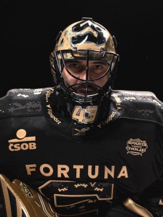 Čtyři roky. Čtyři HOLDy. Jeden Kuba Kovář. 🎫 Vstupenky na pondělí: hcsparta.cz/vstupenky