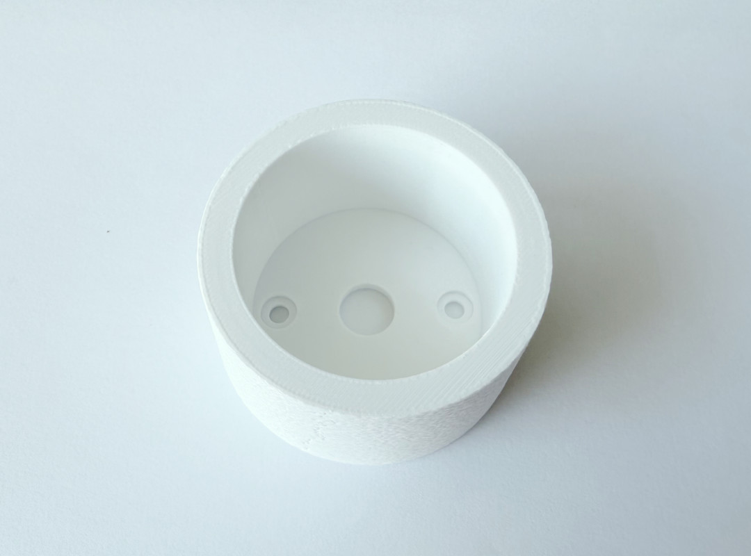 Adaptér na nástennú montáž pre Presence FM senzor