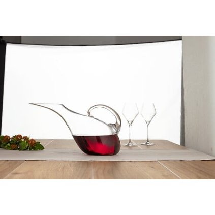 06dd7d7b 3e46 42e0 8e40 00d28aa8f9a1