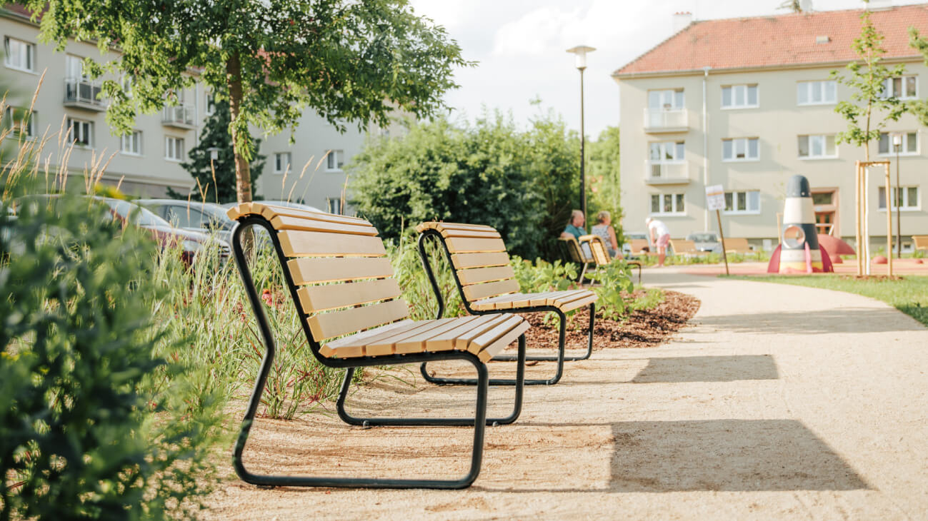 Vyrábíme také městský mobiliář