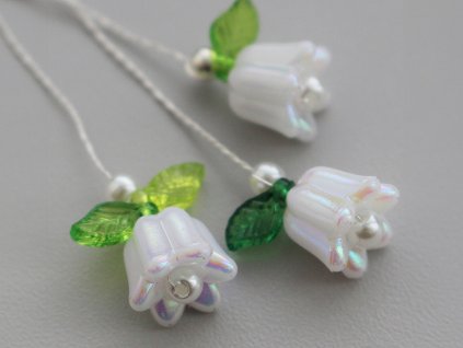 Plastové korálky s AB efektem zvoneček / sukýnka 12x14 mm (Balení 20 ks, Varianta bílá perleť AB)