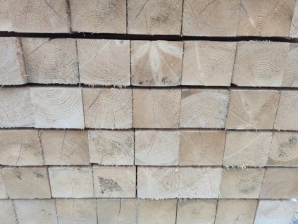 4392 hranol 12 12 cm 4 m