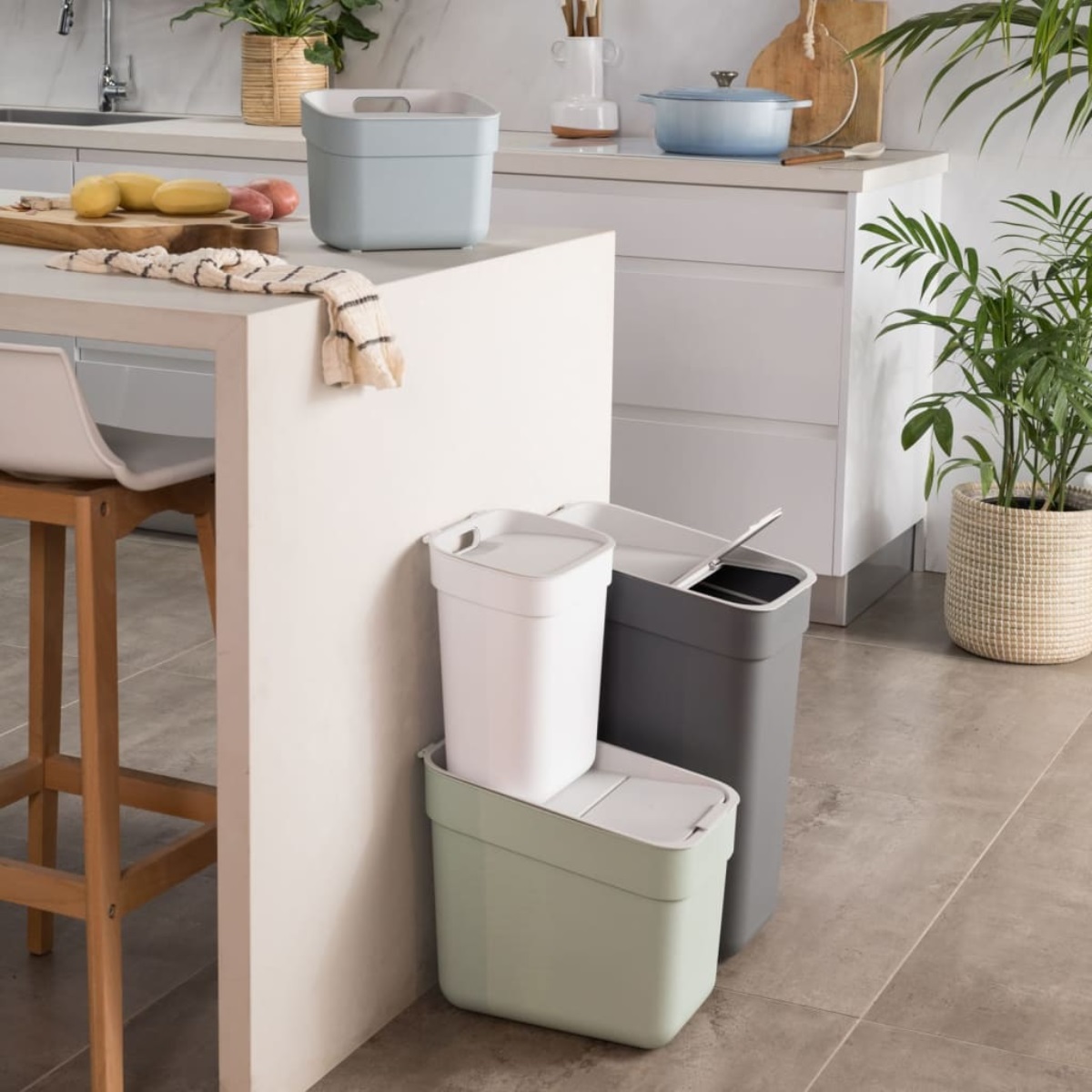 Odpadkový koš na tříděný odpad READY 20L, bílý 1,13 Kg GIGA Sklad5 252105