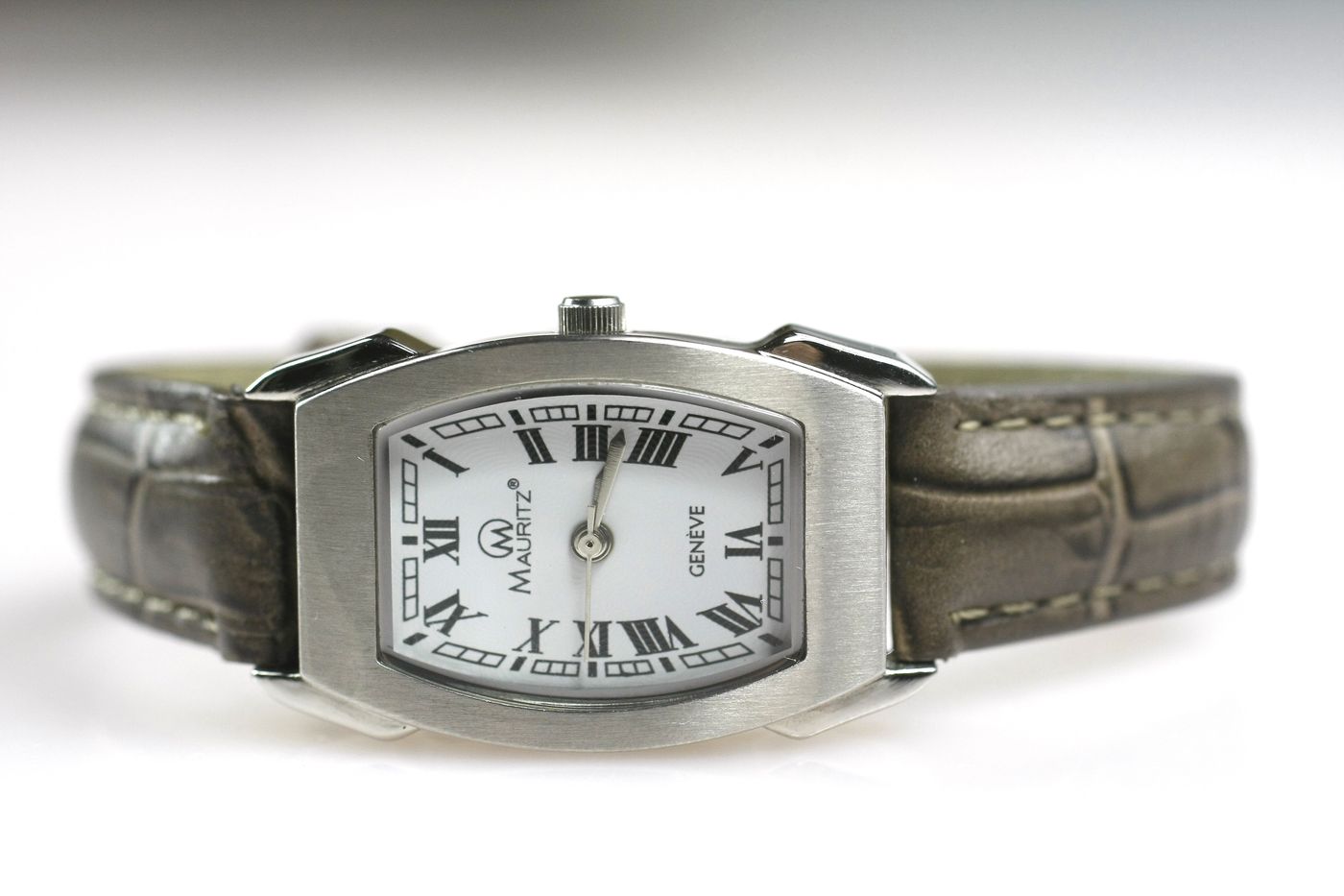 Dámské hodinky Mauritz Genéve RS0204, cartier 0,18 Kg GIGA Sklad5 RS0204
