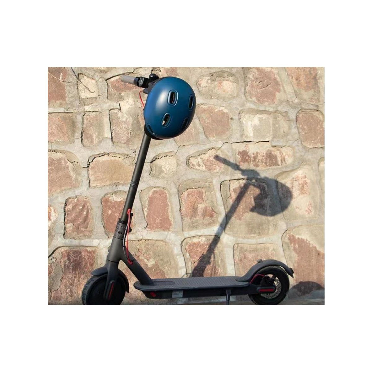 Helma RAZIER IRONBALL SKATE černá, S-M 54-57cm 0,45Kg GIGA Sklad 5 38011
