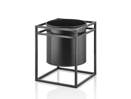 Hranatý kovový květináč na stojanu MIOLA od výrobce stylových doplňků KALUNE DESIGN v provedení bílého galvanizovaného kovu.   ? krásný nábytek  ? kvalitní materiály  ? nejnižší cena  ? 30ti denní vrácení ZDARMA