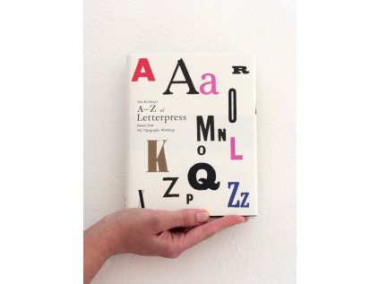 8462 3 alan kitching s a z of letterpress founts from the typographic workshop