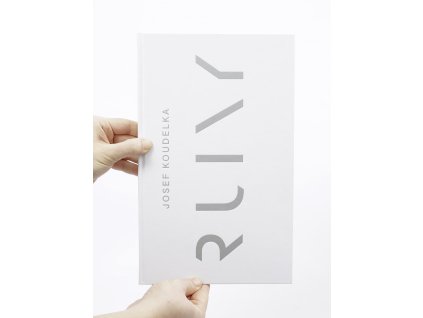 ruiny cover