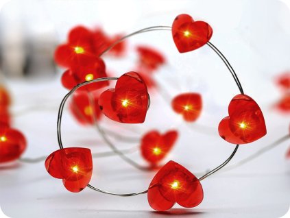 LED Dekokette Herz 2m, 20LED, 2xAA ohne Funktionen [X01204115]