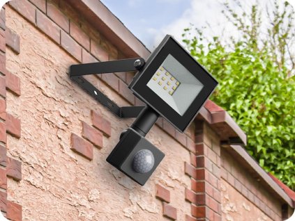 LED-SCHEINWERFER MIT SENSOR NOCTIS LUX 4, 10W, 750LM, SCHWARZ