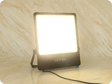 LED-Scheinwerfer 600 W, 84000 lm, 4000 K [200258]