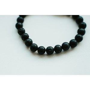 Pánský náramek s textem - Beads - lávový kámen/černá (ZVOLTE VZHLED PÍSMA: Freestyle)