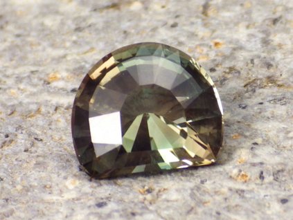 1.79ct multicolor mystique oregon sunstone 01