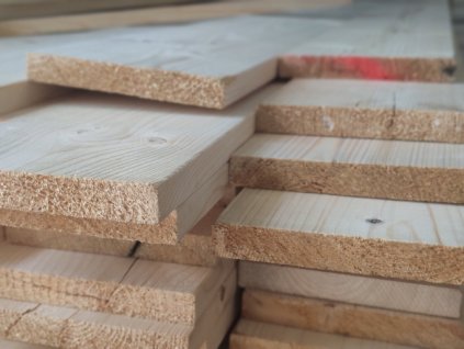 Hoblované prkno 18/170 4 m smrk