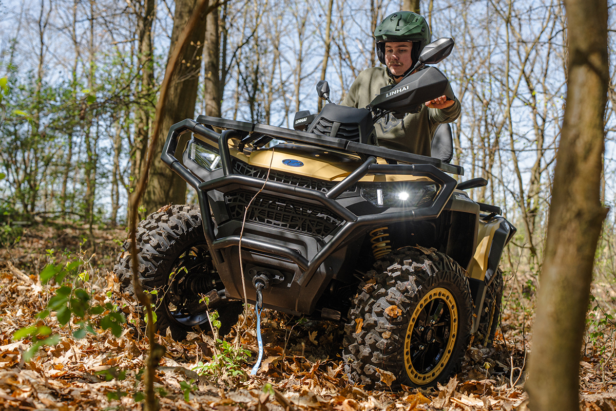 gal-landforce-1000l-eps-lifestyle-03-1200x800