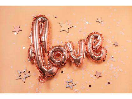 love nápis láska balónky z balónků narozeninové balonky párty (1)