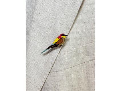 Dřevěná brož Vlha