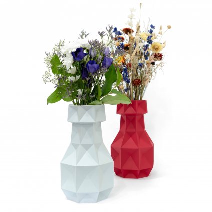 vases white and red 2k.min