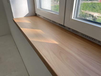Dřevěný parapet bez nosu - BUK 28mm