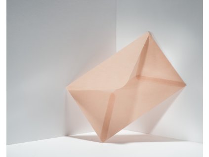 Obálka C6, Curious Translucents Nude, 100 g, tělová, šípová klopa