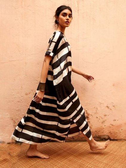 Silk Box Kaftan latitude