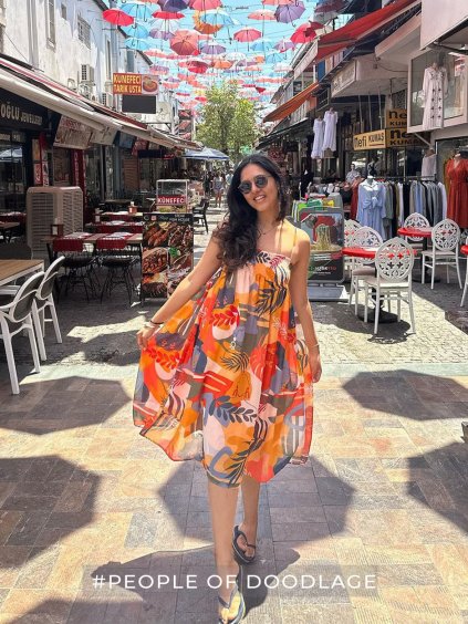 ELLASTRAPPYDRESS f8ca2518 fc05 4d5e 99b4 24f05d6a9beb