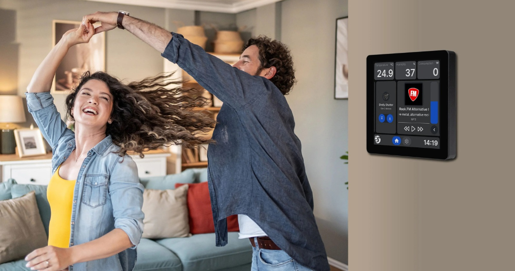 Ovládanie Bluetooth a Sonos reproduktorov cez Shelly Wall Display X1i čierny