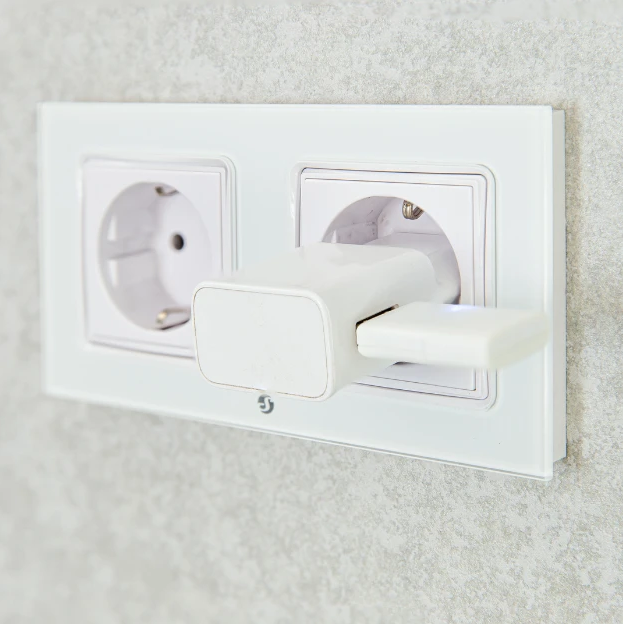 Shelly BLU Gateway - Bluetooth brána s Wi-Fi vo forme USB-A kľúča