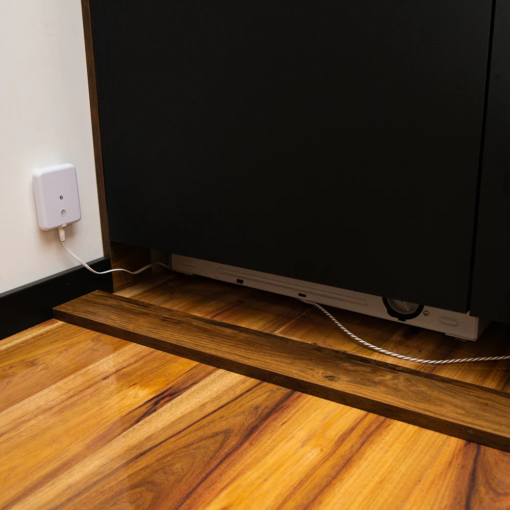 Shelly Flood Gen4 - senzor úniku vody (WiFi, Bluetooth, Zigbee, Matter)