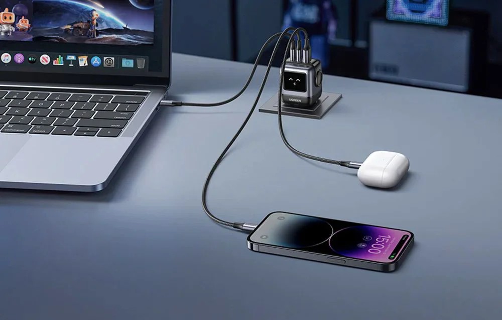 UGREEN Nexode RG nabíja notebook, telefón a slúchadlá