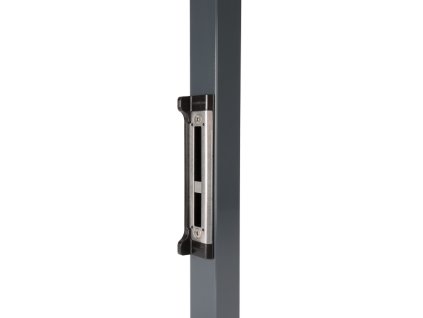 LOCINOX® SFKI dorazová lišta z nehrdzavejúcej ocele pre zámky FORTYLOCK, FIFTYLOCK, SIXTYLOCK, na profil 30x30 mm
