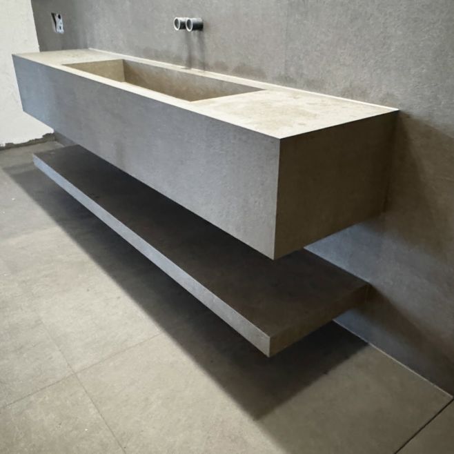 Dnešní instalace macka 2364x500x350 a police 💪✌️