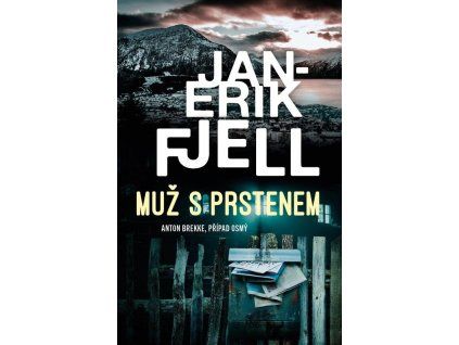 184364 muz s prstenem