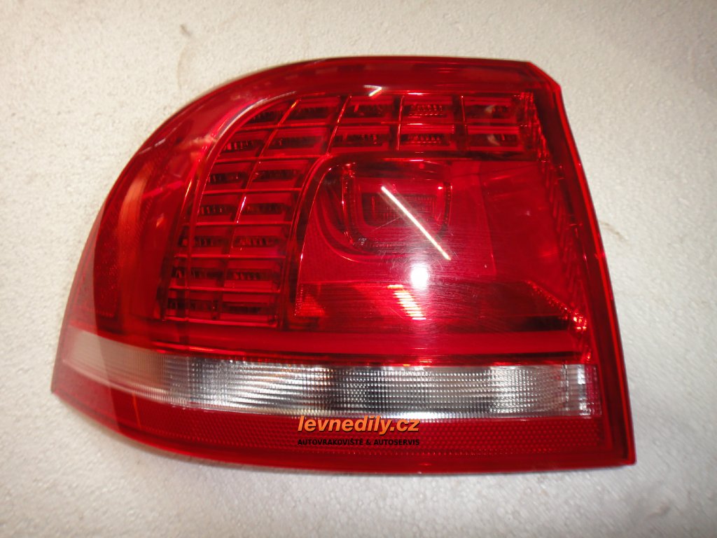 Levé zadní led světlo VW Touareg 7P6945207 vnější