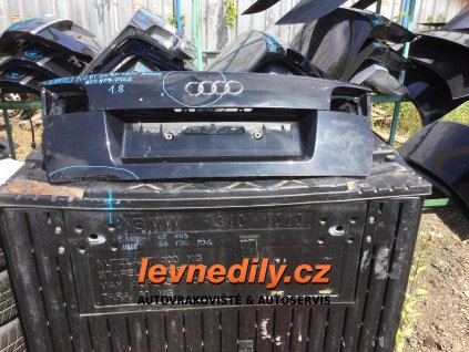 Víko Kufru Audi A4 8E Face sedan  RV 2005-> 8E5827755A