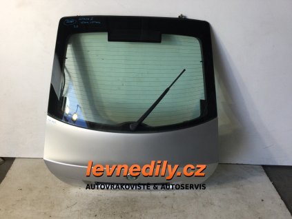Páté dveře Škoda Octavia II sedan kod barvy 9102