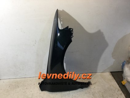 Pravý přední blatník VW Touareg