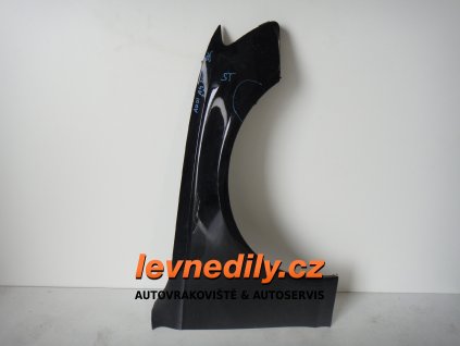 Pravý přední blatník Audi A4 8K