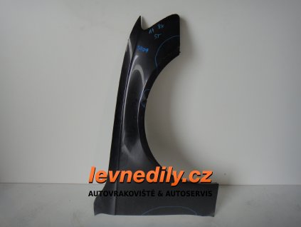 Pravý přední blatník Audi A4 8K