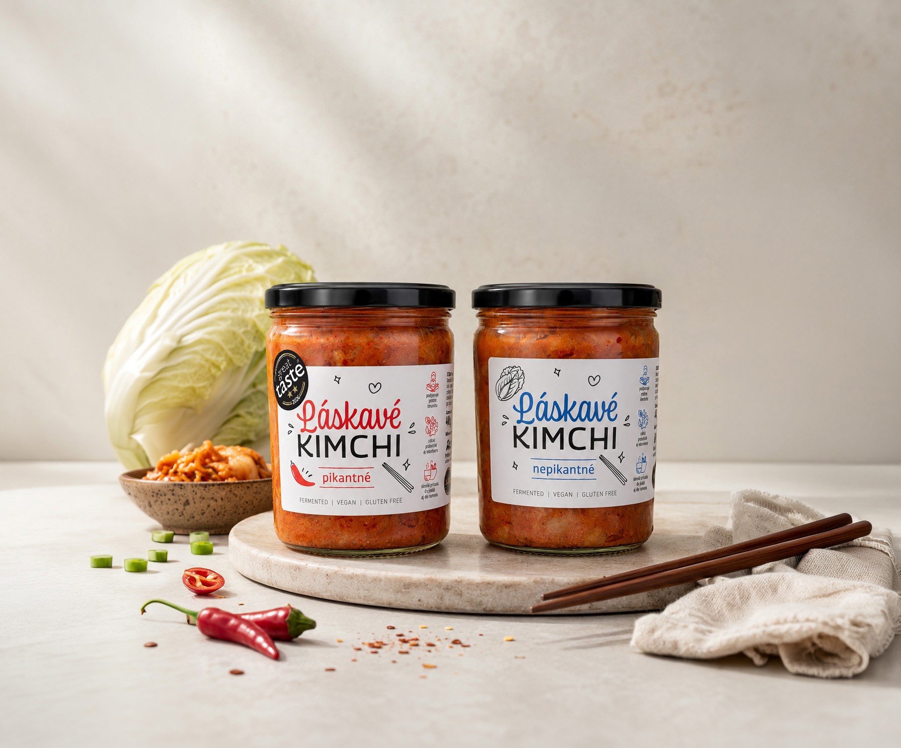 Kimchi s plnou chuťou a prirodzenou fermentáciou.
