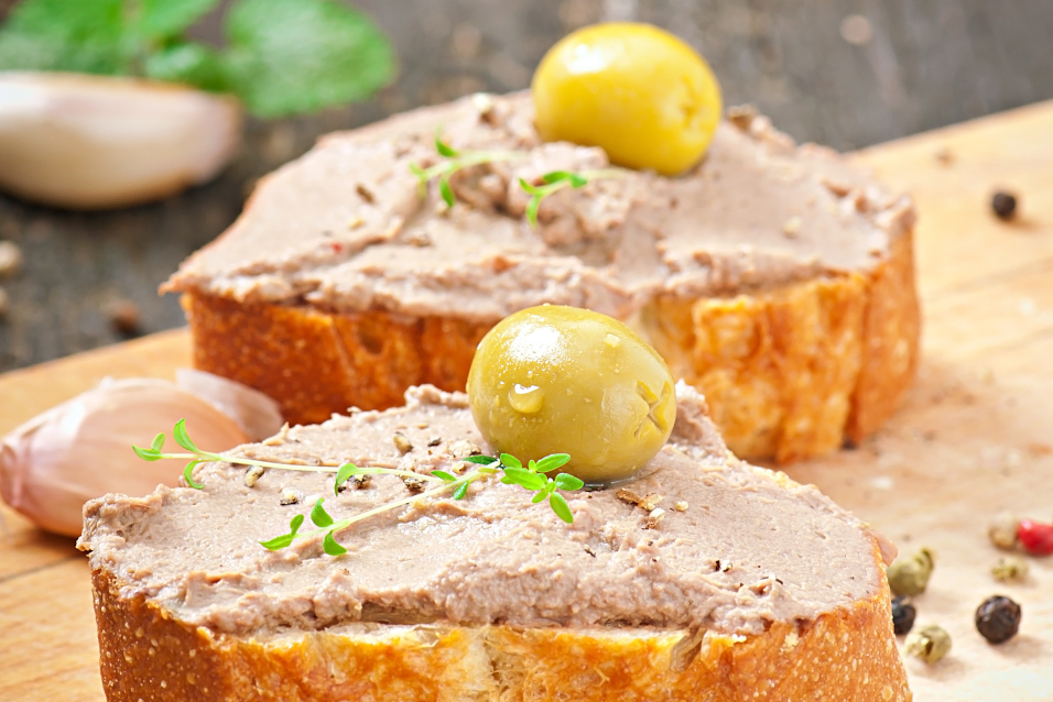 Rillettes oder französischer Aufstrich aus Forelle mit Estragon-Senf