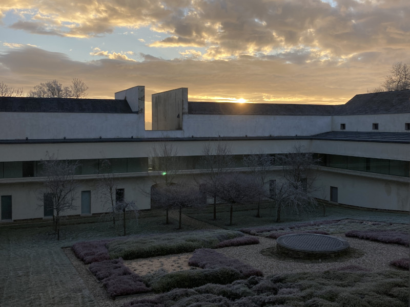 der Paradieshof