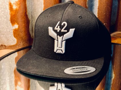 snapback bw